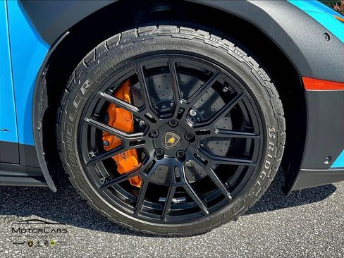 Used 2024 Lamborghini Huracan Sterrato image 26