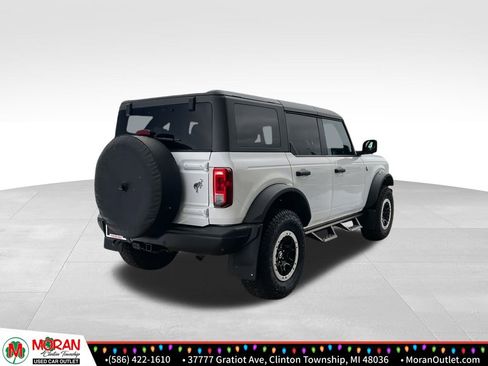 Used 2023 Ford Bronco Black Diamond w/ Sasquatch Package image 6