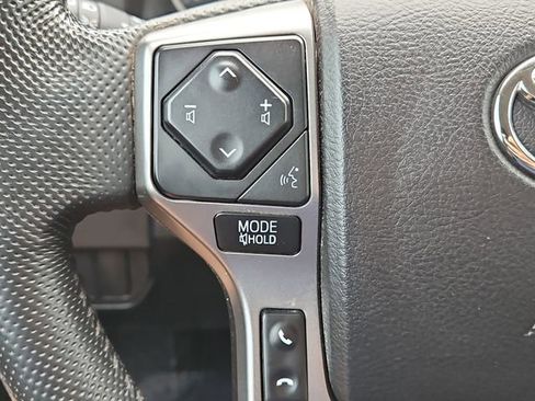 Used 2021 Toyota Tacoma SR5 RWD image 41