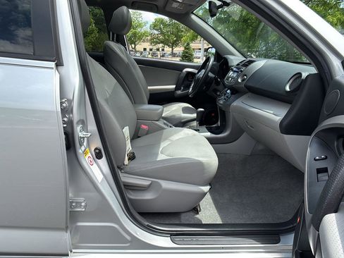 Used 2008 Toyota RAV4 Limited AWD/4WD image 18