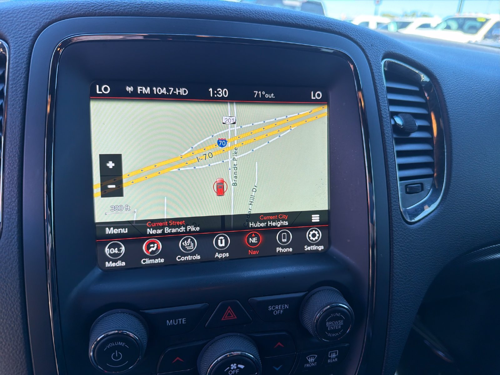 Used 2018 Dodge Durango R/T w/ Technology Group AWD/4WD image 23