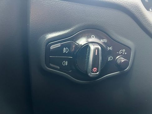 Used 2016 Audi Q5 2.0T Premium Plus w/ Technology Package image 12