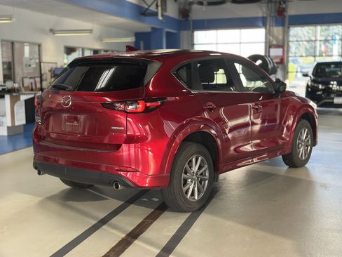 Used 2024 MAZDA CX-5 AWD 2.5 S w/ Preferred Package image 5