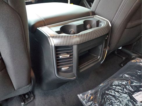 Certified 2026 RAM 1500 Express AWD/4WD image 11