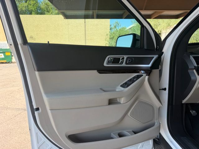 Used 2015 Ford Explorer Limited w/ Equipment Group 301A FWD image 27