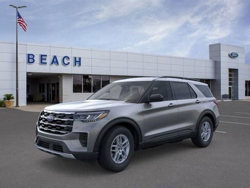 New 2026 Ford Explorer Active image 2