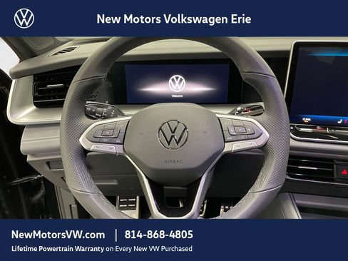 New 2026 Volkswagen Tiguan SE R-Line AWD/4WD image 10