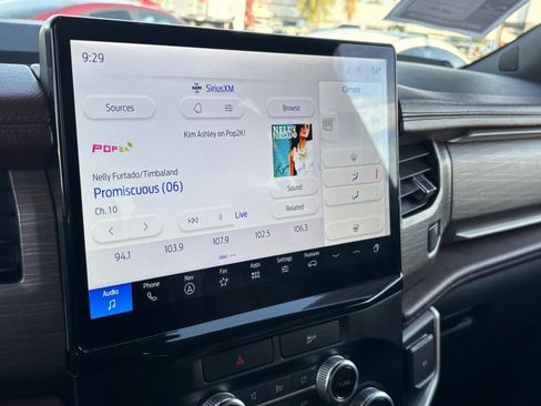 Used 2023 Ford Expedition Max Limited image 24