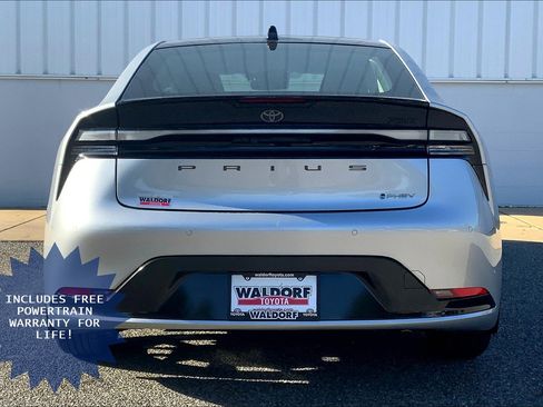 New 2026 Toyota Prius Plug-In Hybrid FWD image 5