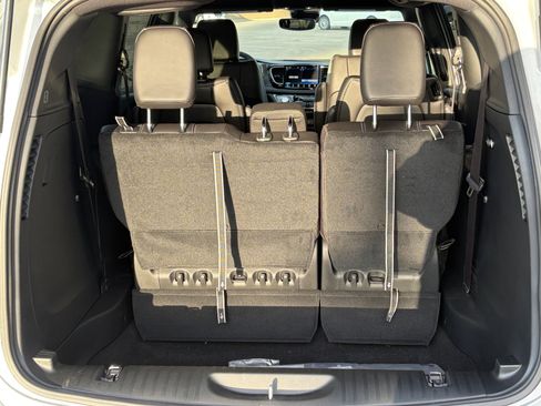 New 2026 Chrysler Pacifica Select image 32