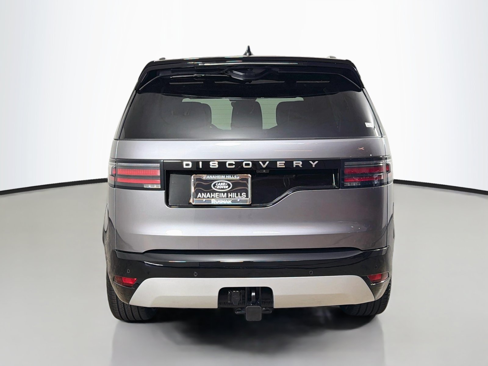 New 2026 Land Rover Discovery Limited Edition AWD/4WD image 4