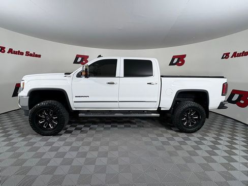 Used 2018 GMC Sierra 1500 SLT AWD/4WD image 3