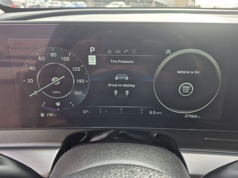 Used 2023 Kia Sportage SX image 21