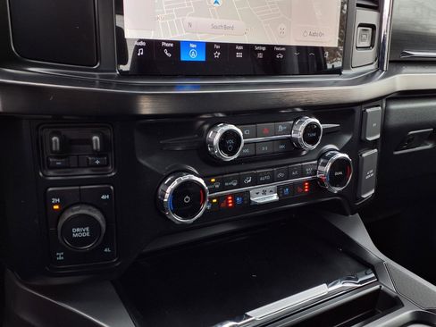 New 2026 Ford F350 Lariat image 17