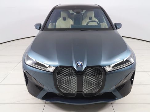Used 2024 BMW iX xDrive50 w/ Sport Package AWD/4WD image 61