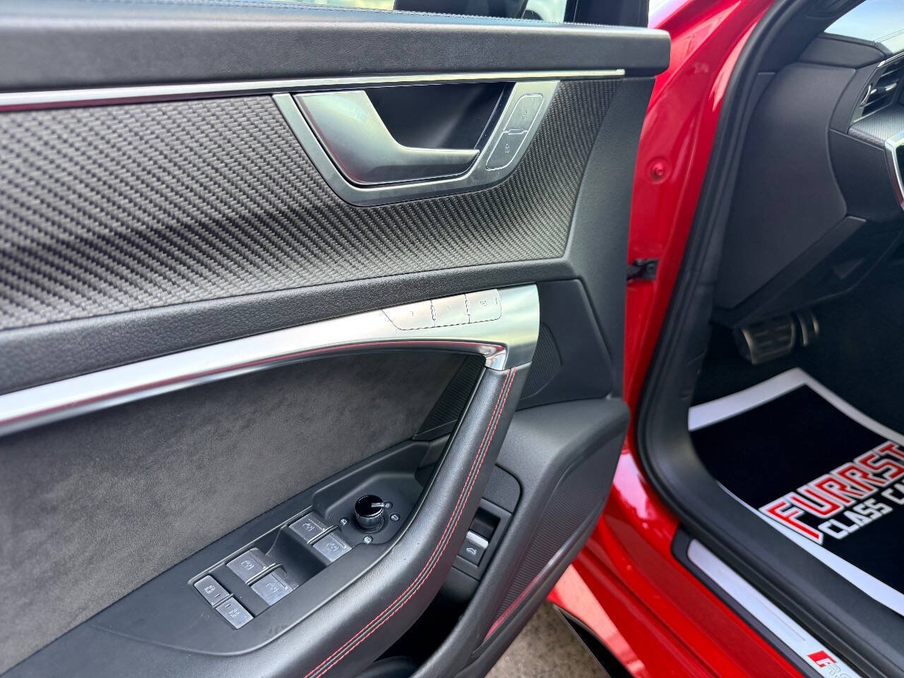 Used 2021 Audi RS 6 AWD/4WD image 16