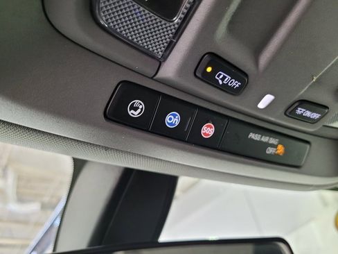 Used 2022 Chevrolet Silverado 1500 RST image 46