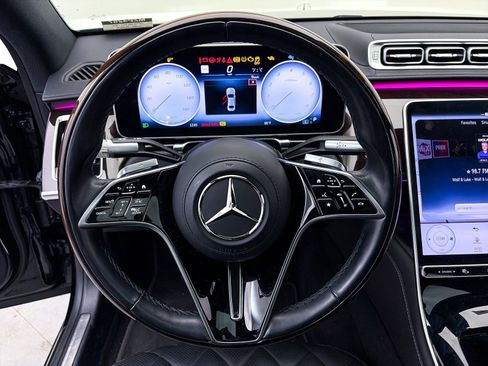 Used 2024 Mercedes-Benz S 580 4MATIC Sedan image 30