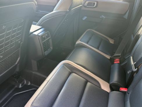 New 2026 Ford Bronco Big Bend w/ Black Diamond Package AWD/4WD image 8