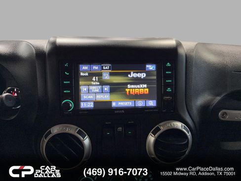 Used 2018 Jeep Wrangler Rubicon w/ Power Convenience Group image 36