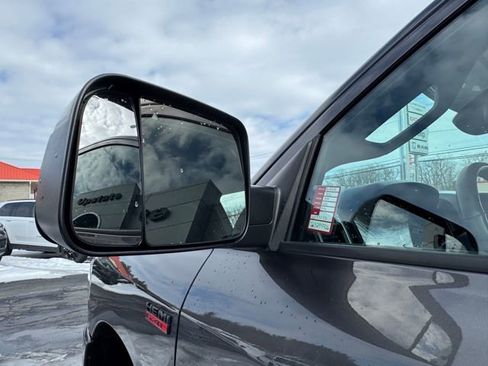 Used 2020 RAM 2500 Big Horn w/ Level 2 Equipment Group image 32