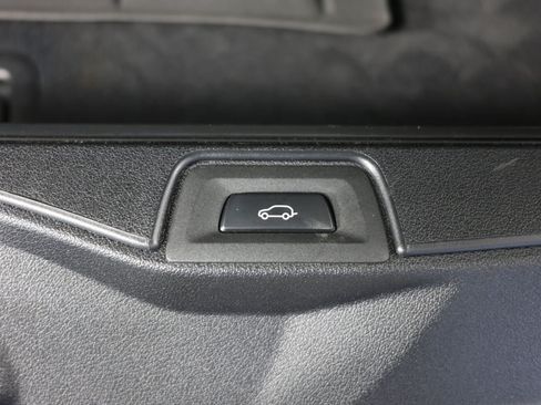 Used 2020 BMW X5 sDrive40i w/ Premium Package RWD image 46