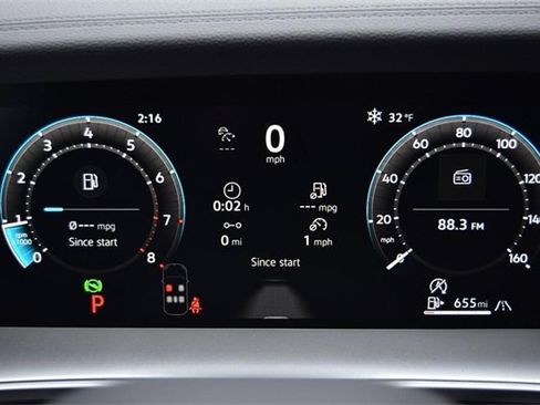 New 2026 Volkswagen Tiguan SE R-Line image 12