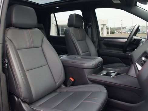 Used 2023 Chevrolet Tahoe RST w/ Luxury Package image 23