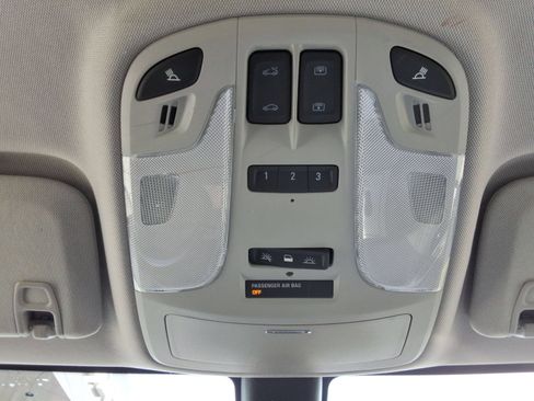 Used 2016 Buick LaCrosse Leather FWD image 19