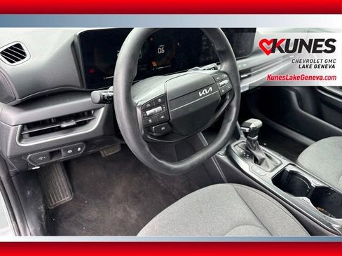 Used 2025 Kia K4 FWD image 15