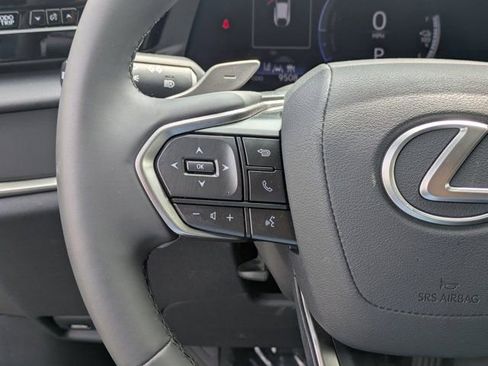 Used 2025 Lexus RZ 450e image 19