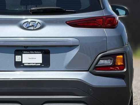 Used 2019 Hyundai Kona SE FWD image 14