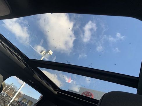 Used 2022 Ford F150 XLT w/ Equipment Group 302A High image 30