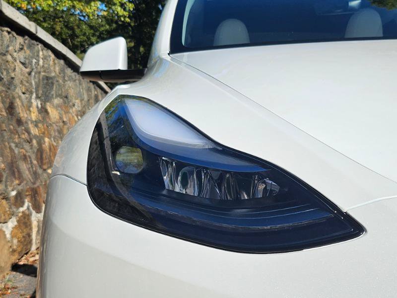 Used 2023 Tesla Model Y AWD image 25