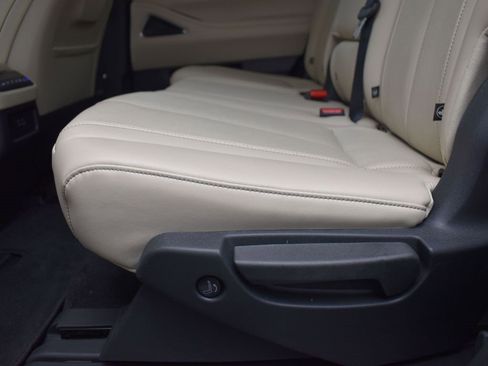 Used 2025 INFINITI QX60 Luxe image 16