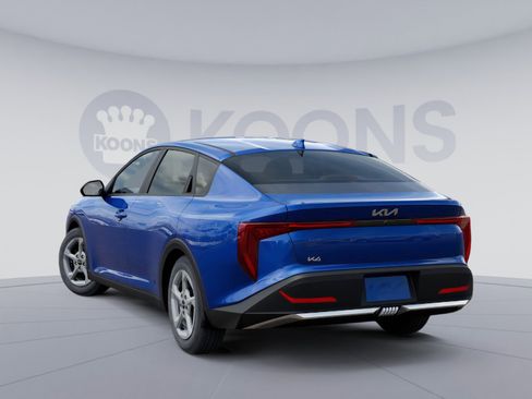 New 2025 Kia K4 LXS image 5