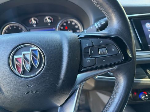 Used 2023 Buick Enclave Essence image 24