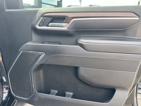 Used 2025 Chevrolet Silverado 2500 LT w/ Safety Package AWD/4WD image 16