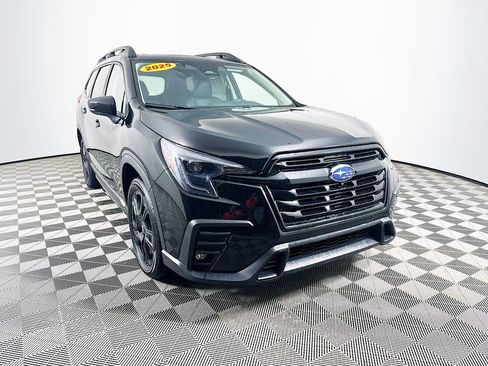 Used 2025 Subaru Ascent Bronze Edition w/ Onyx Package image 2