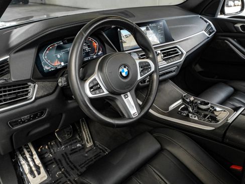 Used 2022 BMW X5 xDrive40i w/ M Sport Package AWD/4WD image 2