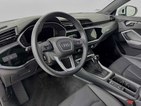Used 2024 Audi Q3 2.0T Premium AWD/4WD image 4