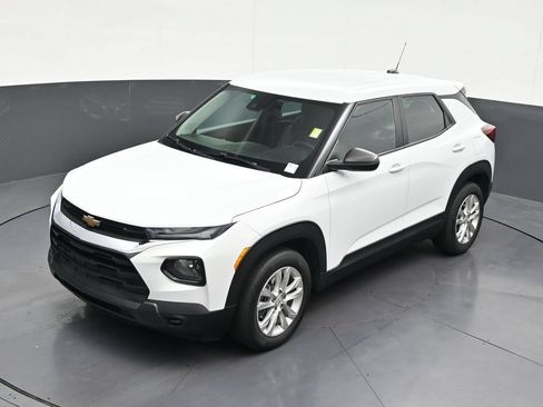 Used 2023 Chevrolet TrailBlazer LS FWD image 15