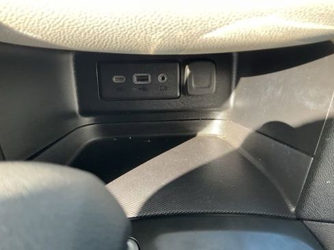 Used 2020 Chevrolet Equinox LT w/ Driver Convenience Package image 20