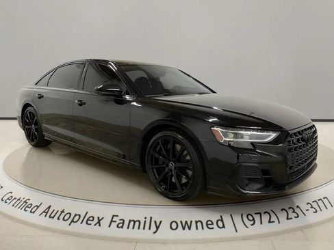 Used 2022 Audi S8 w/ S8 Comfort Plus Package AWD/4WD image 7