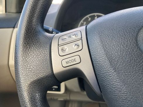 Used 2012 Toyota Corolla LE FWD image 14