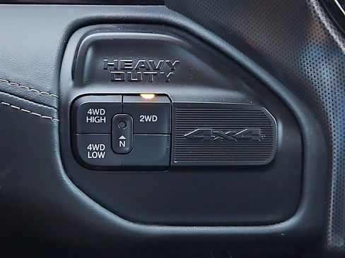 Used 2024 RAM 2500 Limited AWD/4WD image 28