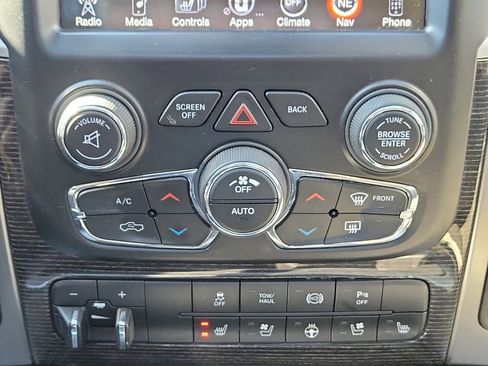 Used 2013 RAM 3500 Laramie Longhorn image 38