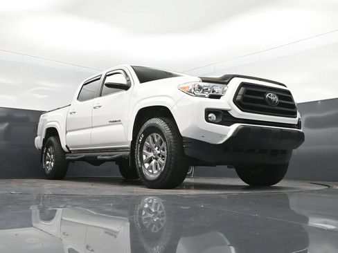 Used 2022 Toyota Tacoma SR w/ SR Convenience Package RWD image 45