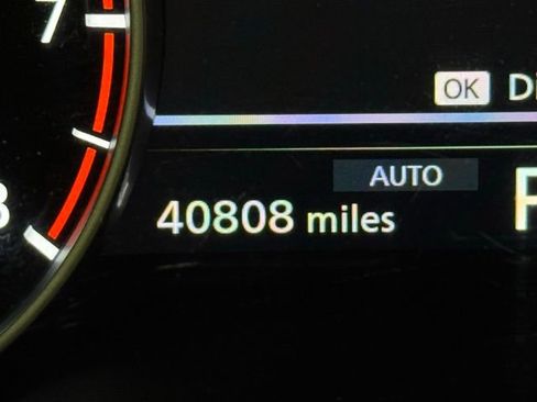 Used 2023 Nissan Rogue S image 24