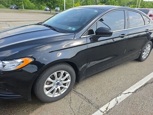 Used 2017 Ford Fusion S FWD image 2